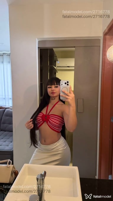 Acompanhante mulher morena (o) de olhos mel - Sayuri Akemi
