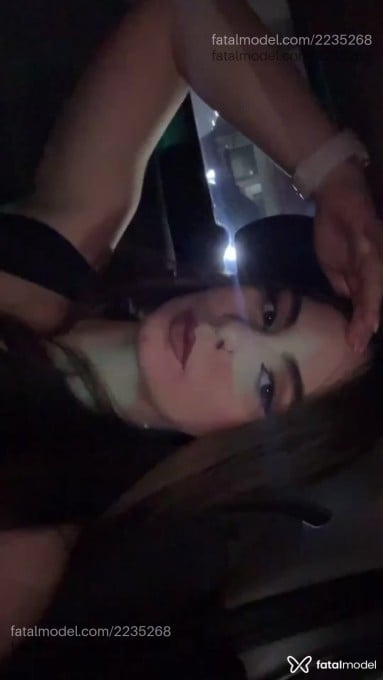 Acompanhante mulher com cabelo castanho de olhos castanhos em Brasília Acompanhante mulher com cabelo castanho de olhos castanhos em Brasília - Inanna