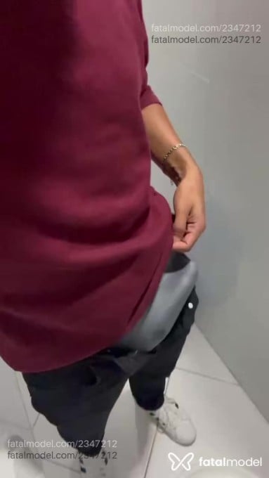 Acompanhante homem com cabelo castanho de olhos pretos em Vila Velha - Angel