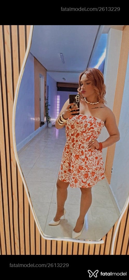 Acompanhante mulher loira (o) de olhos castanhos em Goiânia - Danielys