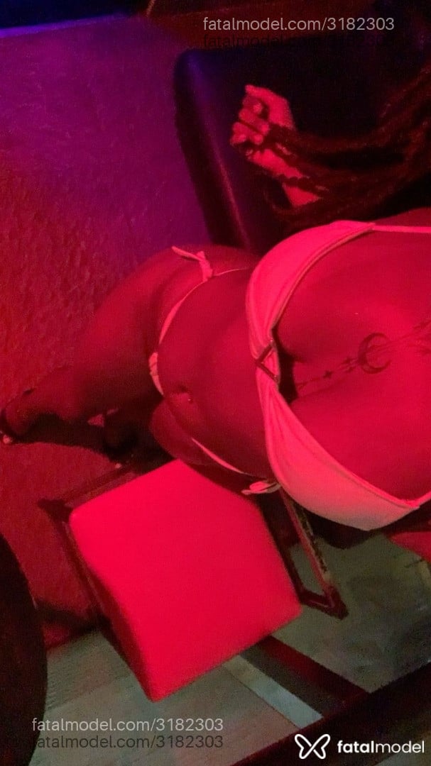 Acompanhante mulher morena (o) de olhos castanhos em Virtual - Cacau