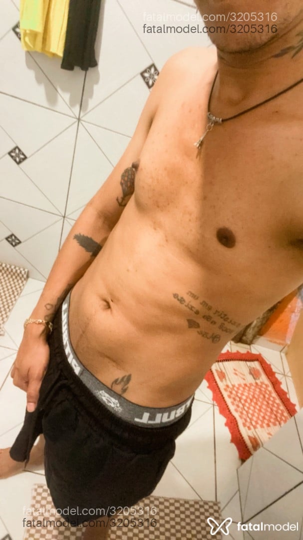 Acompanhante homem morena (o) de olhos pretos em Rondonópolis Acompanhante homem morena (o) de olhos pretos em Rondonópolis - Bruno Guilherme