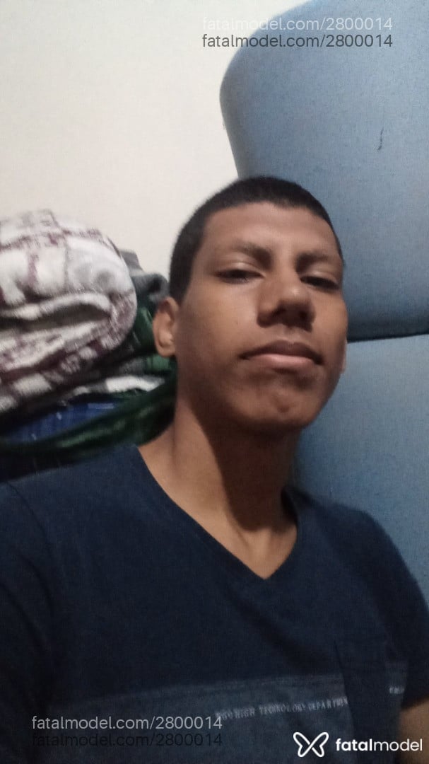 Acompanhante homem morena (o) de olhos castanhos em Navegantes - Mateus