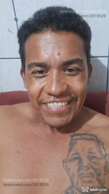Acompanhante homem morena (o) de olhos castanhos em Palhoça - Júnior França