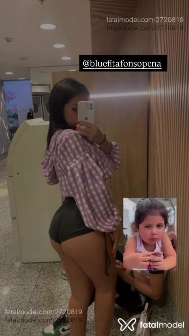 Acompanhante mulher trans morena (o) de olhos castanhos em Porto Alegre - Mirella Ferrari