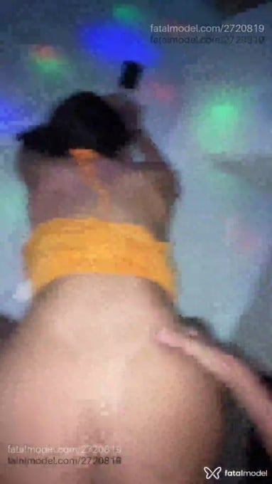 Acompanhante mulher trans morena (o) de olhos castanhos em Porto Alegre - Mirella Ferrari