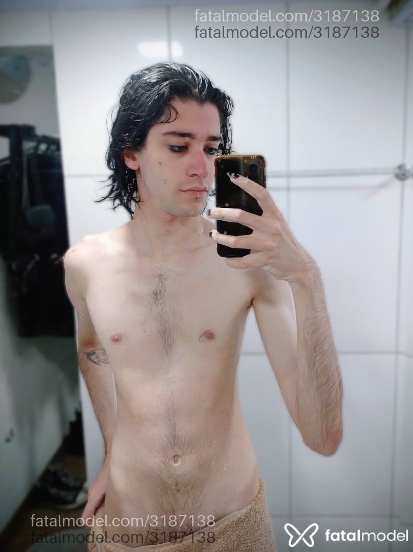 Acompanhante não-binário morena (o) de olhos castanhos em Belo Horizonte - Lucas