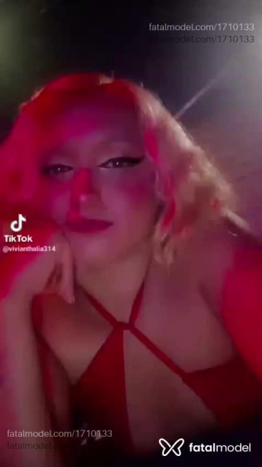 Acompanhante mulher com cabelo castanho de olhos castanhos em Campo Grande Acompanhante mulher com cabelo castanho de olhos castanhos em Campo Grande - Bianca