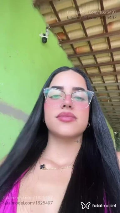 Acompanhante mulher morena (o) de olhos castanhos em João Monlevade - Karen