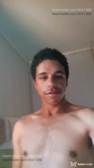 Acompanhante homem morena (o) de olhos castanhos em Lajeado - Juninnhuo