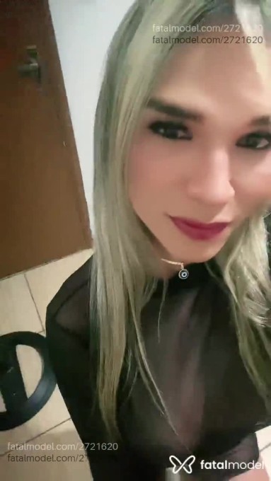 Acompanhante mulher trans loira (o) de olhos castanhos em Poços de Caldas - Victoria