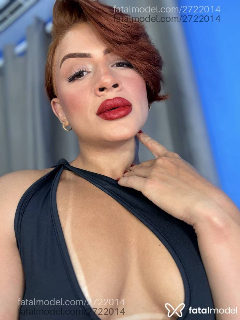 Acompanhante mulher morena (o) de olhos mel - Babi