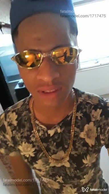 Acompanhante homem morena (o) de olhos castanhos em Colíder Acompanhante homem morena (o) de olhos castanhos em Colíder - Yuri Lima