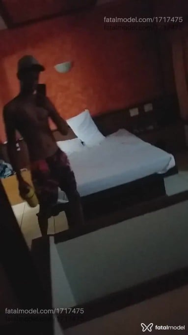 Acompanhante homem morena (o) de olhos castanhos em Colíder Acompanhante homem morena (o) de olhos castanhos em Colíder - Yuri Lima