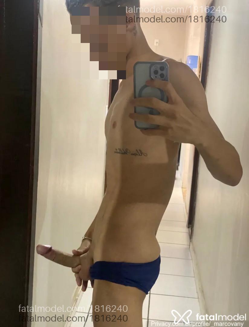 Acompanhante homem com cabelo castanho de olhos castanhos - Marcovany Acompanhante homem com cabelo castanho de olhos castanhos - Marcovany