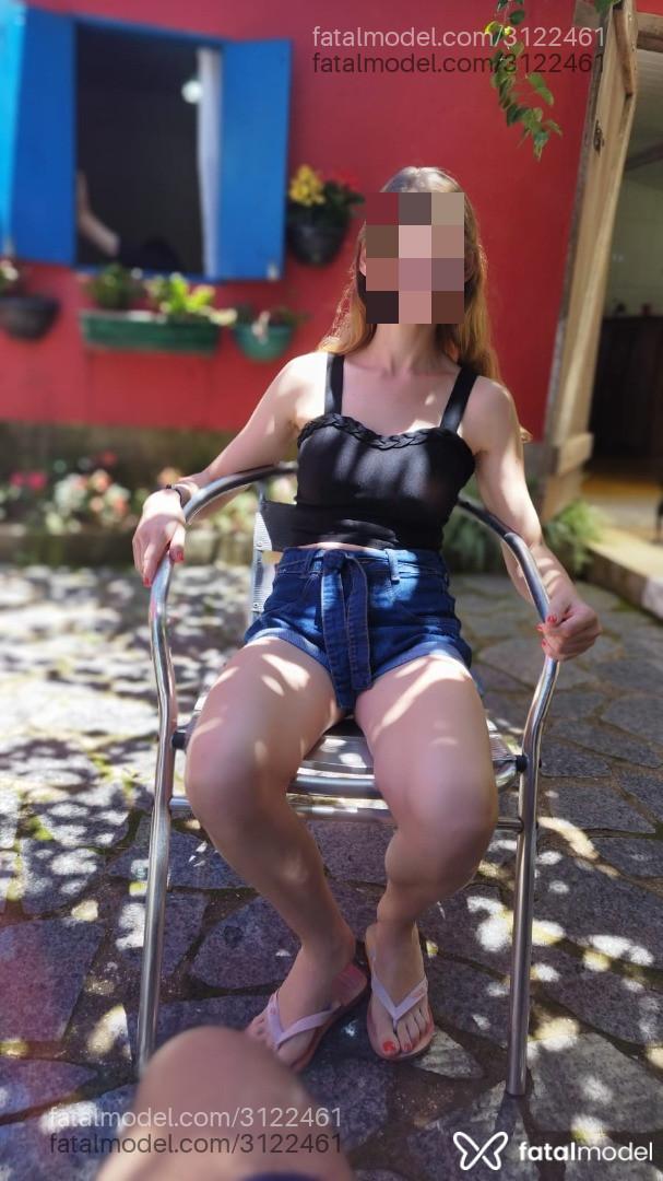 Acompanhante mulher loira (o) de olhos verdes - Camila
