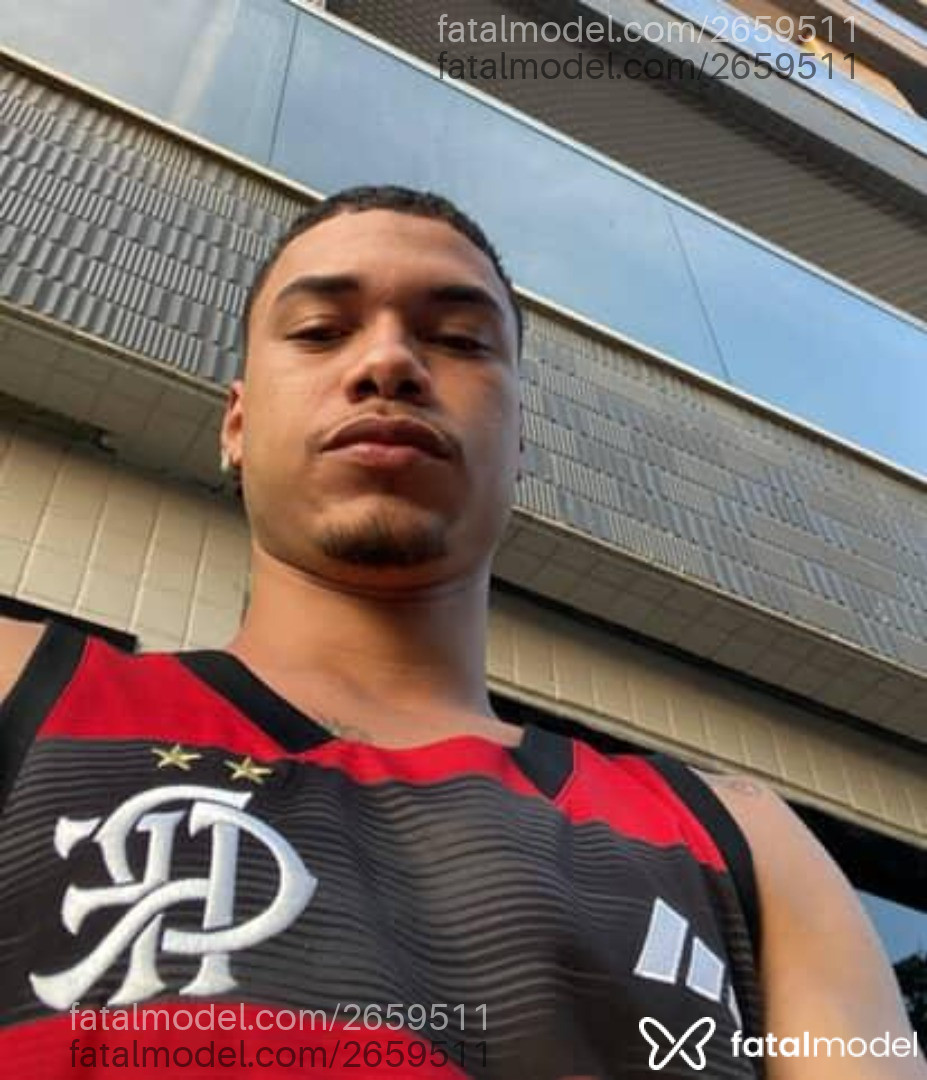 Acompanhante homem morena (o) de olhos castanhos em Rio de Janeiro - Guilherme Malvado