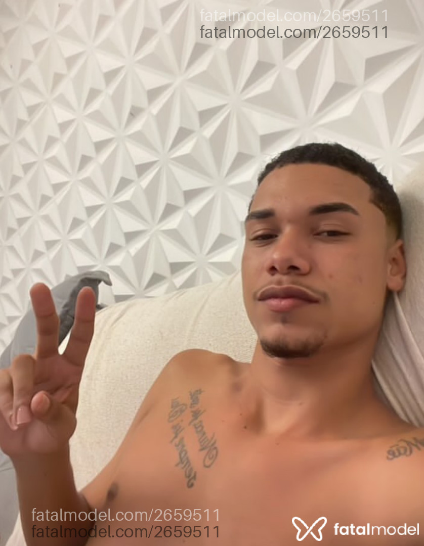 Acompanhante homem morena (o) de olhos castanhos em Rio de Janeiro - Guilherme Malvado