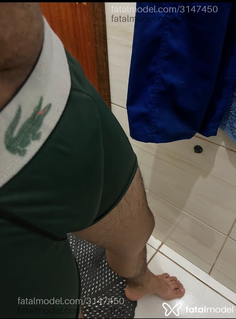 Acompanhante homem com cabelo castanho de olhos castanhos em Araucária Acompanhante homem com cabelo castanho de olhos castanhos em Araucária - Jrsafado