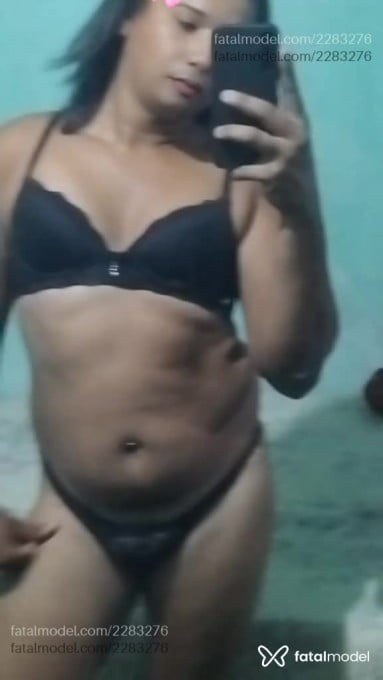 Acompanhante mulher trans com cabelo castanho de olhos castanhos em Caraíbas Acompanhante mulher trans com cabelo castanho de olhos castanhos em Caraíbas - Barbara Fydlley