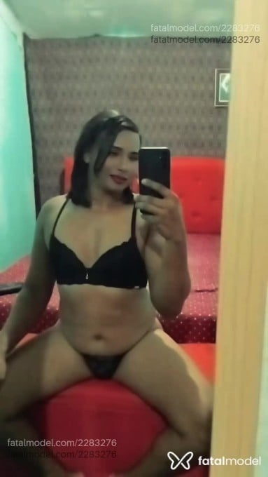 Acompanhante mulher trans com cabelo castanho de olhos castanhos em Caraíbas Acompanhante mulher trans com cabelo castanho de olhos castanhos em Caraíbas - Barbara Fydlley