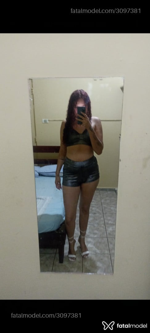 Acompanhante mulher ruiva (o) de olhos mel em Uberaba - Amora