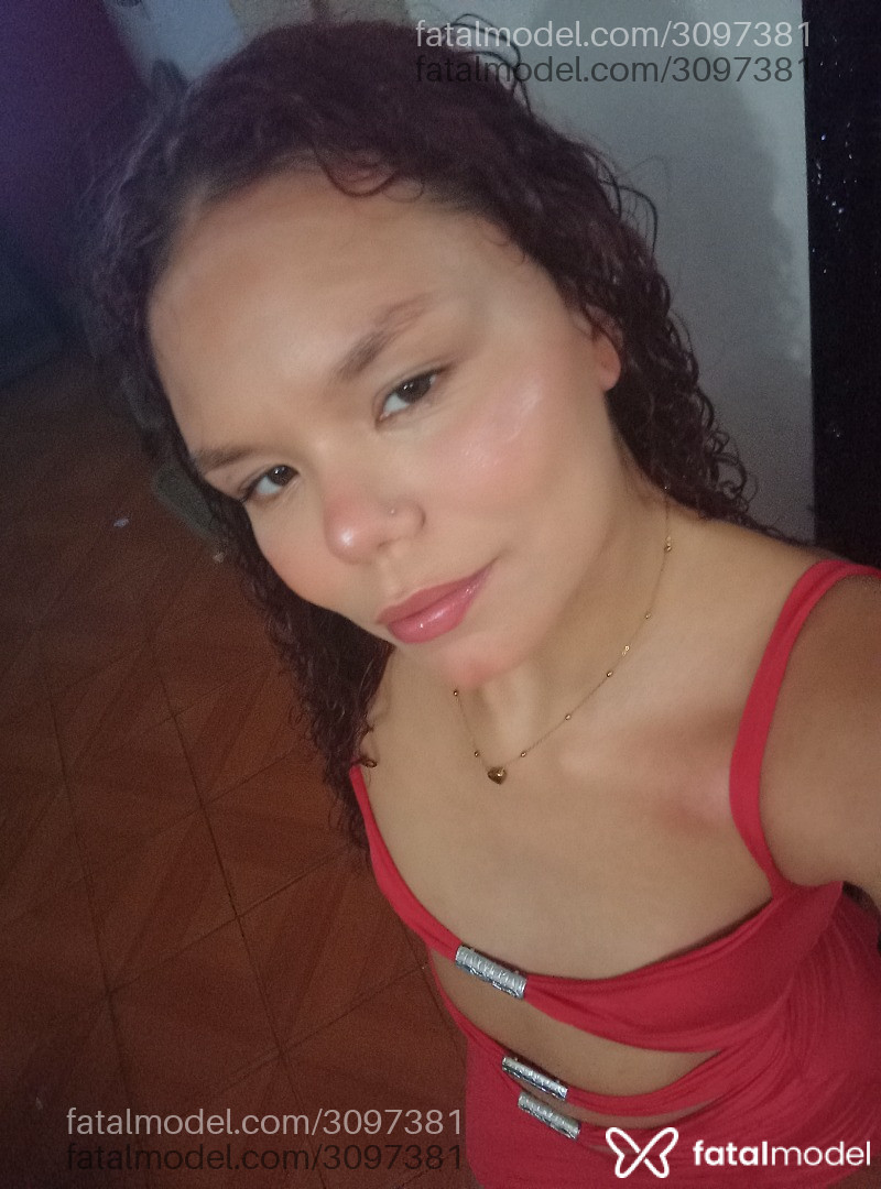 Acompanhante mulher ruiva (o) de olhos mel em Uberaba - Amora