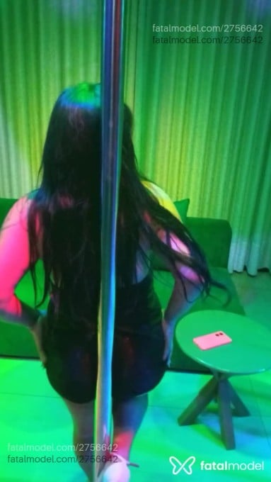 Acompanhante mulher com cabelo castanho de olhos castanhos em Sarandi - Fernanda