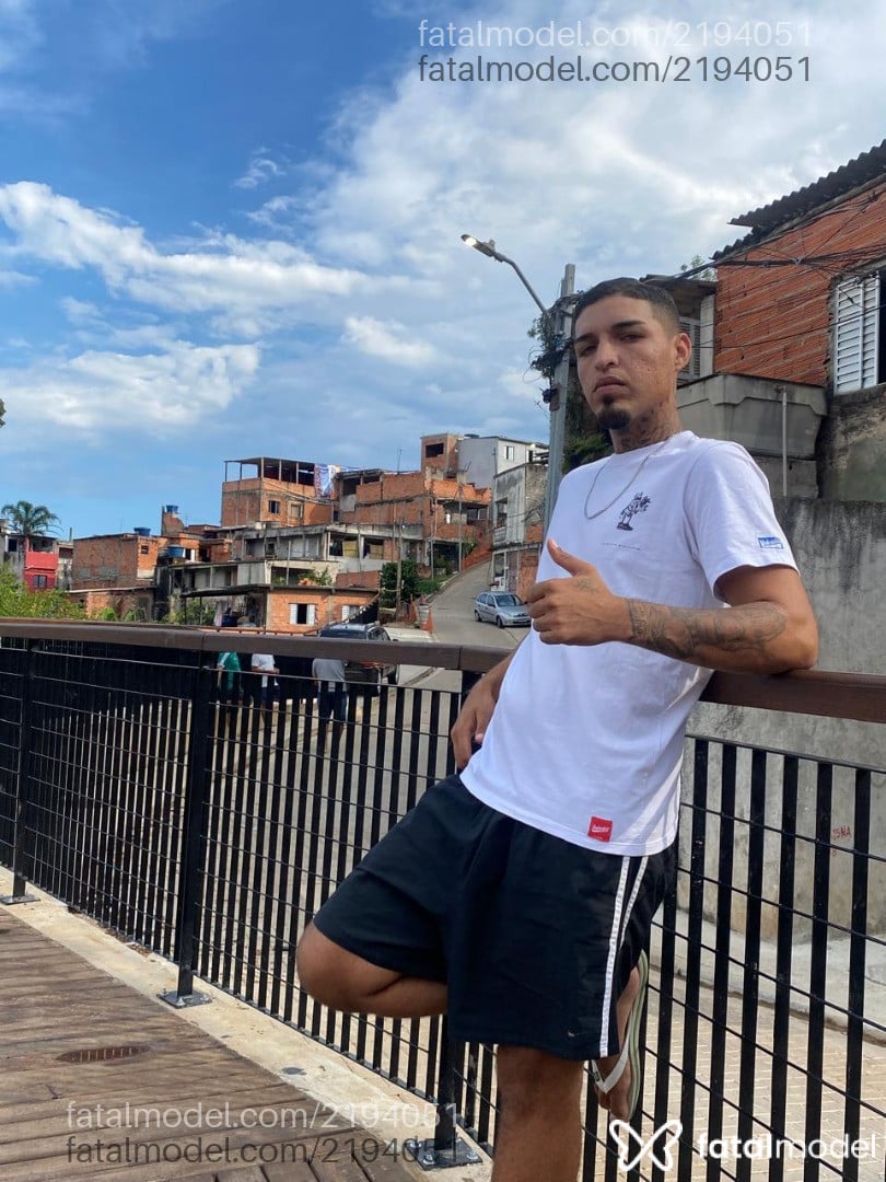 Acompanhante homem com cabelo castanho de olhos verdes em Ribeirão Preto - Douglas Alves