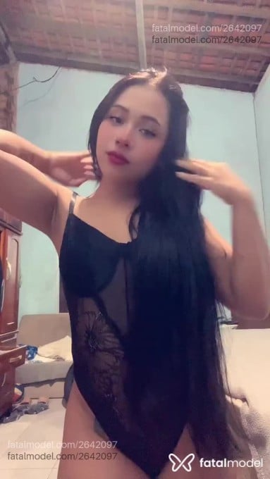 Acompanhante mulher com cabelo castanho de olhos castanhos em Americana - Julia