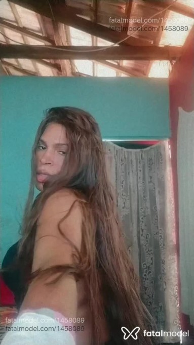 Acompanhante mulher trans morena (o) de olhos castanhos em Varjão de Minas - Bebel
