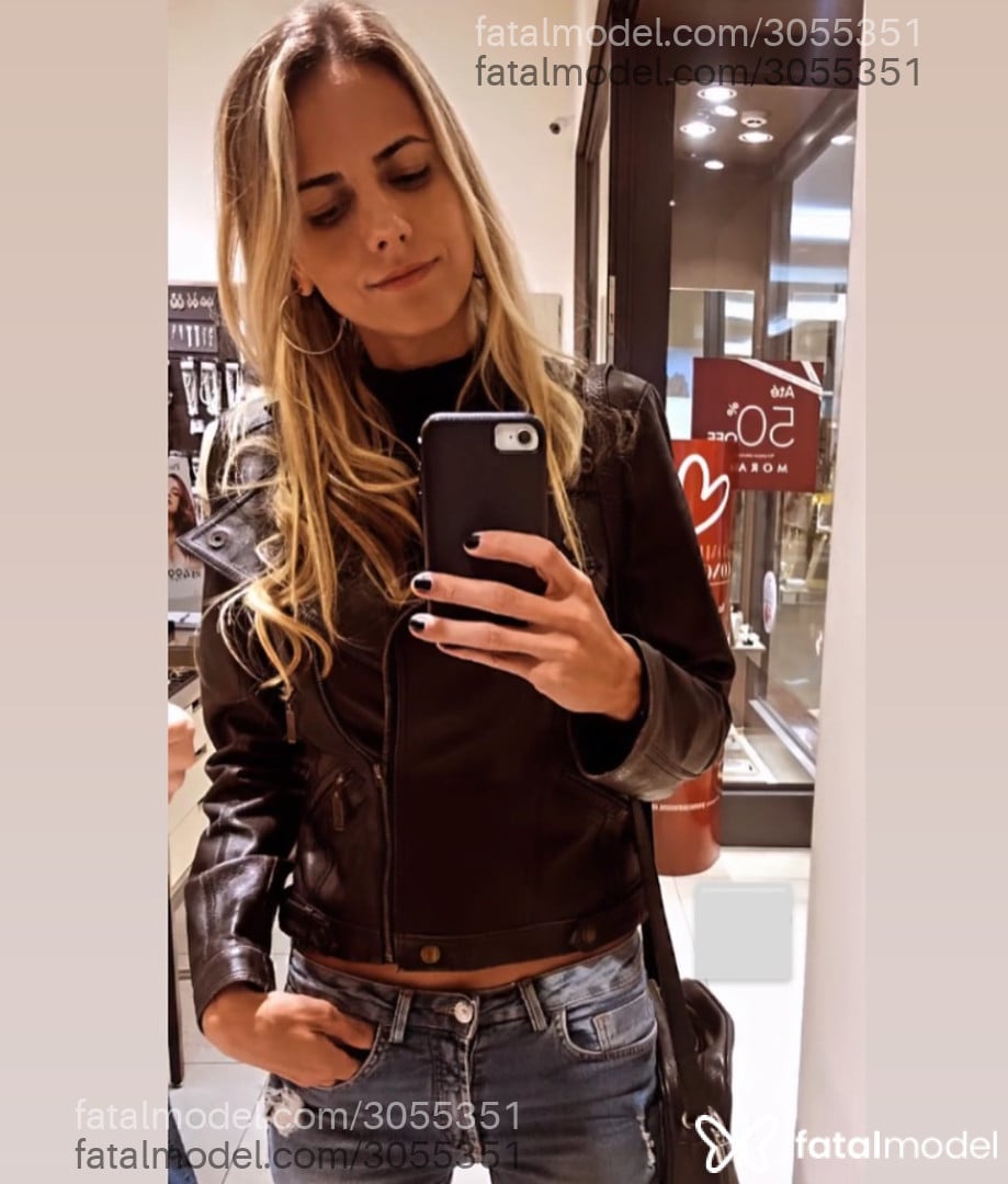 Acompanhante mulher loira (o) de olhos castanhos em São Paulo - Melissa