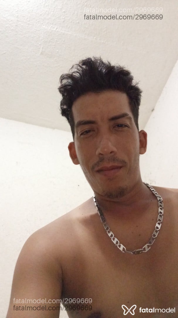 Acompanhante homem morena (o) de olhos castanhos - Nelson Acompanhante homem morena (o) de olhos castanhos - Nelson