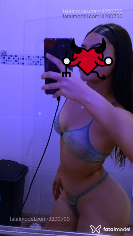 Acompanhante mulher morena (o) de olhos castanhos em Virtual - Rubii