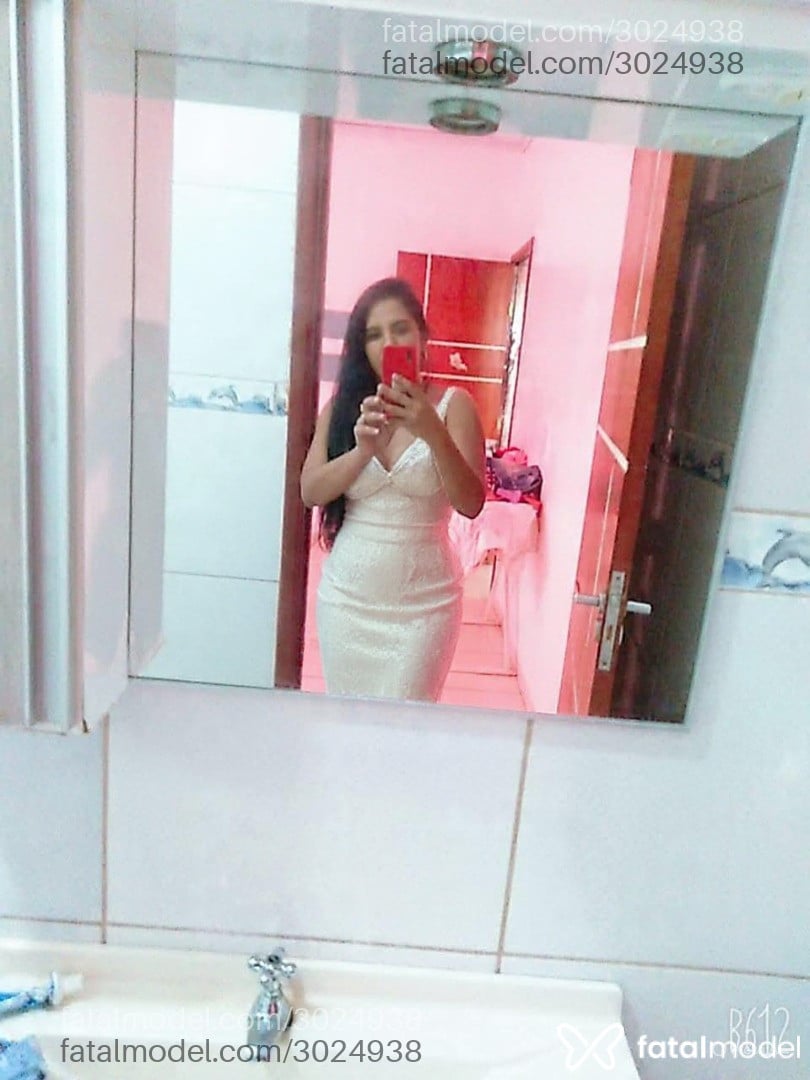 Acompanhante mulher morena (o) de olhos pretos - Bianca Acompanhante mulher morena (o) de olhos pretos - Bianca