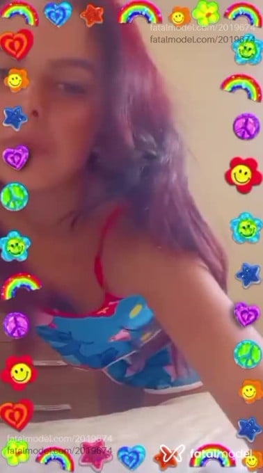 Acompanhante mulher com cabelo castanho de olhos castanhos em Volta Redonda - Carol