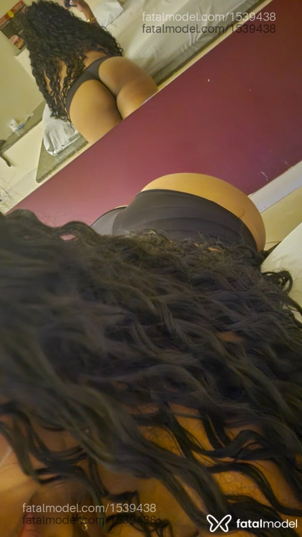 Acompanhante mulher morena (o) de olhos castanhos em Imperatriz - Mel