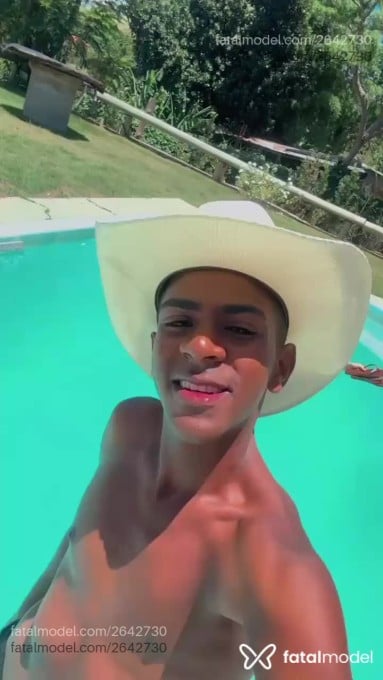 Acompanhante homem morena (o) de olhos pretos em São Paulo - Nyckolinha