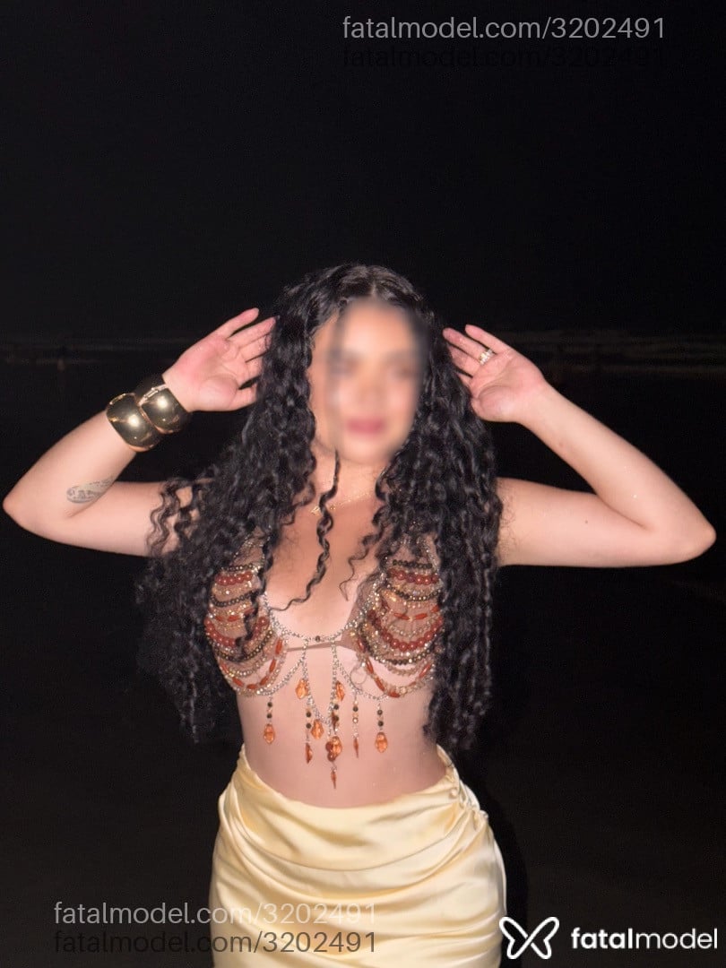 Acompanhante mulher morena (o) de olhos castanhos em Votuporanga - Larissa