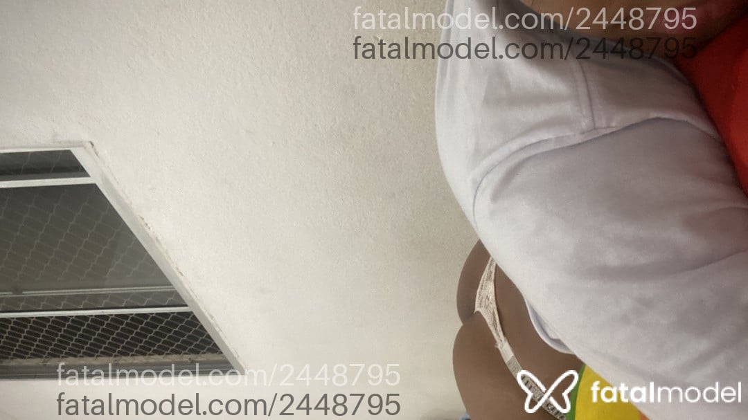 Acompanhante mulher trans morena (o) de olhos castanhos em Jandira - Mirella