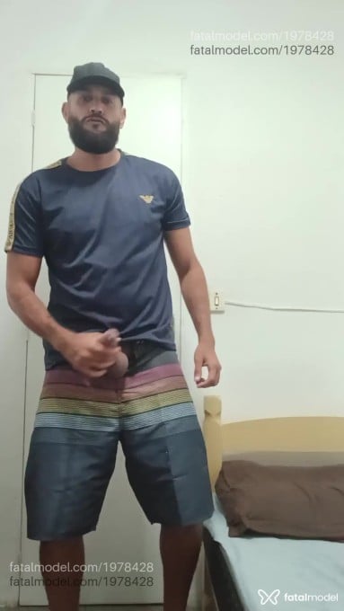 Acompanhante homem com cabelo castanho de olhos mel em São Paulo - Douglas