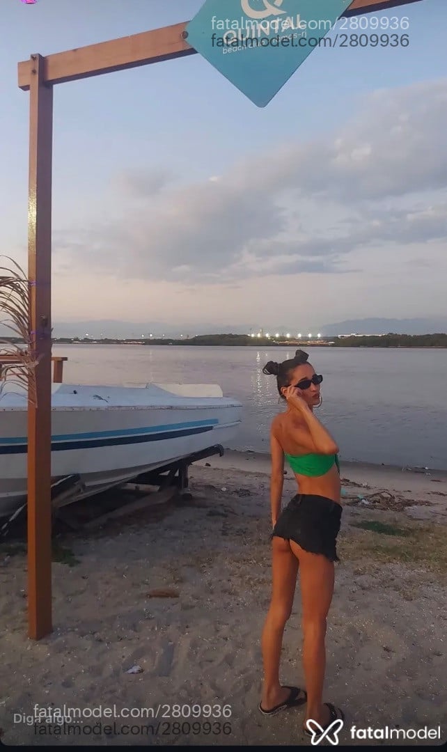 Acompanhante mulher trans com cabelo castanho de olhos castanhos em Rio de Janeiro - Travaninfa