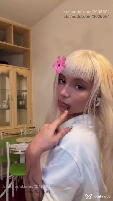 Acompanhante mulher loira (o) de olhos castanhos em São Paulo - Gaia Buarque