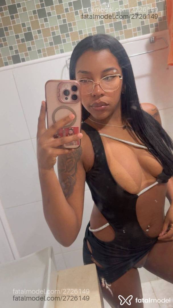 Acompanhante mulher morena (o) de olhos pretos em Campos dos Goytacazes Acompanhante mulher morena (o) de olhos pretos em Campos dos Goytacazes - Beatriz Motta