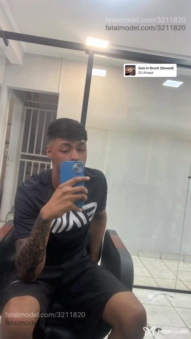 Acompanhante homem morena (o) de olhos castanhos em Taboão da Serra Acompanhante homem morena (o) de olhos castanhos em Taboão da Serra - Lucas