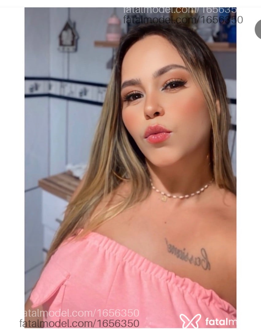 Acompanhante mulher com cabelo castanho de olhos castanhos em Barretos Acompanhante mulher com cabelo castanho de olhos castanhos em Barretos - Mirella