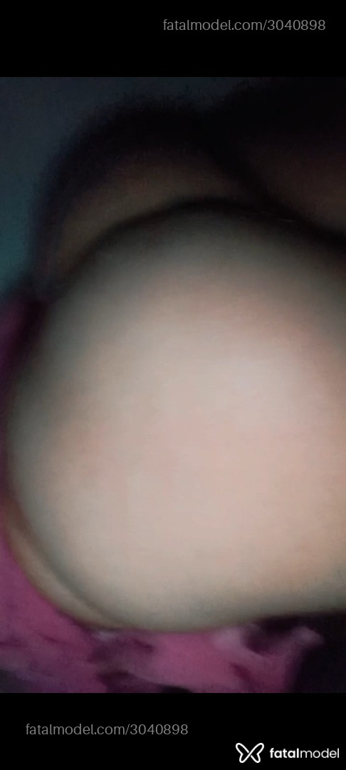 Acompanhante mulher morena (o) de olhos castanhos em Virtual Acompanhante mulher morena (o) de olhos castanhos em Virtual - Noname