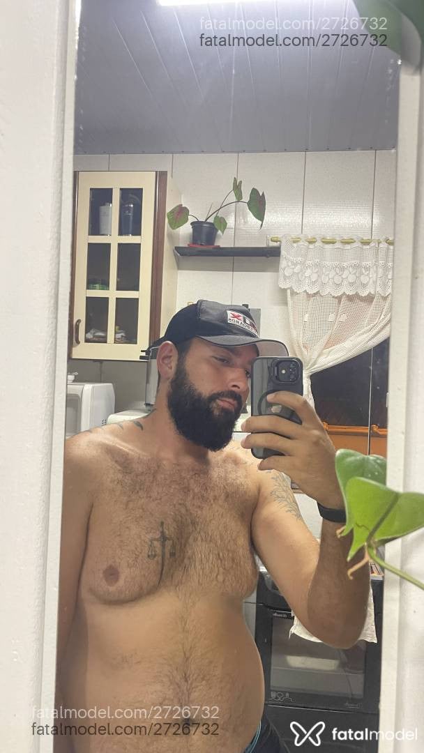 Acompanhante homem com cabelo castanho de olhos castanhos em Florianópolis - John