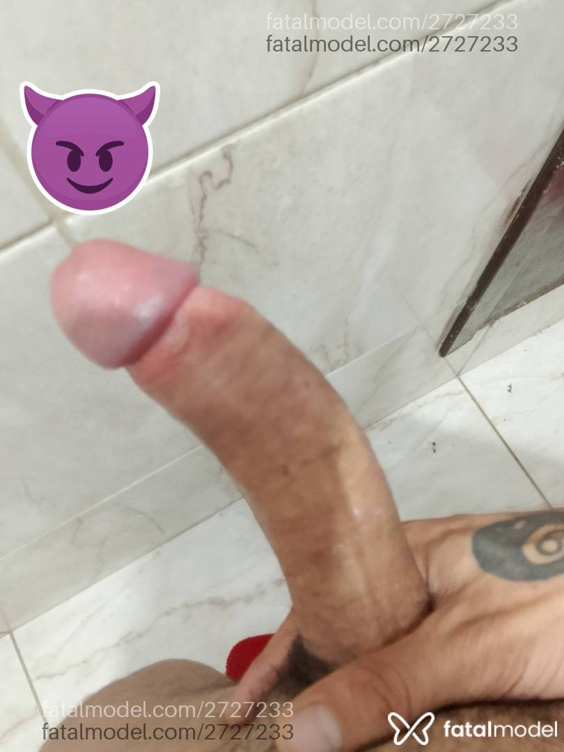 Acompanhante homem morena (o) de olhos castanhos em Itajaí - Bruno