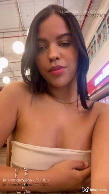 Acompanhante mulher morena (o) de olhos mel em Taubaté Acompanhante mulher morena (o) de olhos mel em Taubaté - Isadora